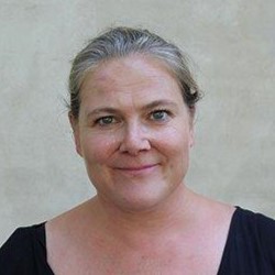 Anna Karlsdottir Mynd headshot