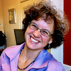 Headshot of Maureen Neumann